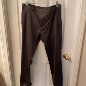 Rhone Commuter Jogger olive size 32